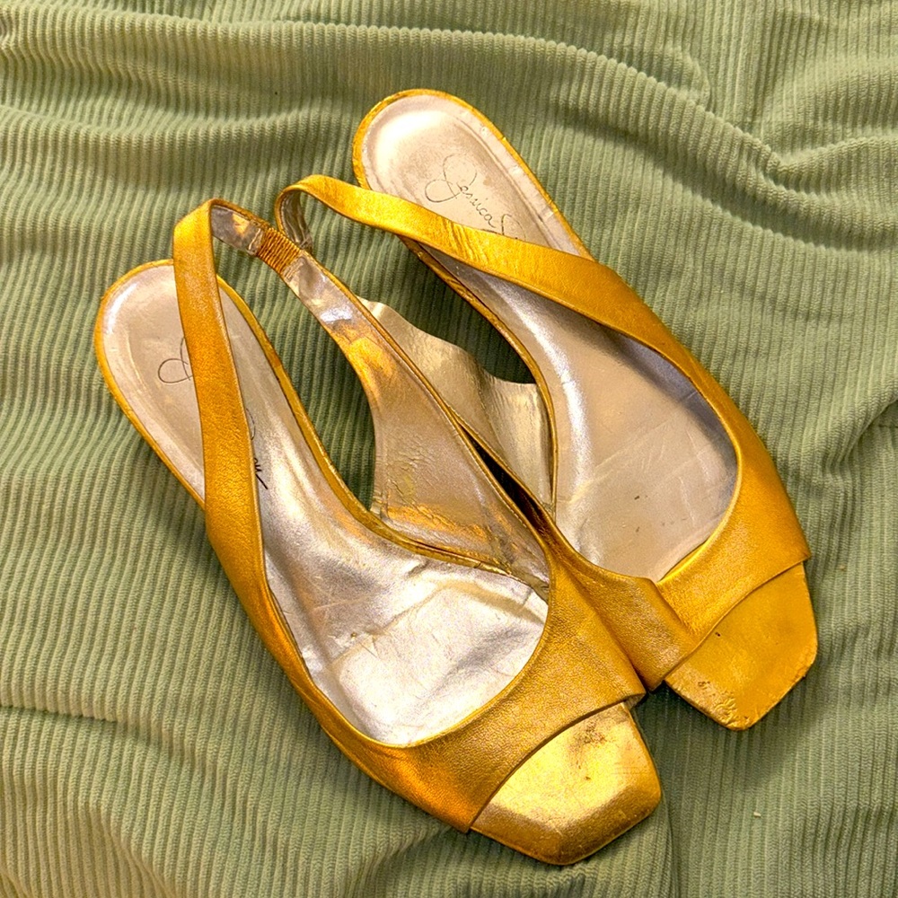 Jessica Simpson Gold Wedge 10